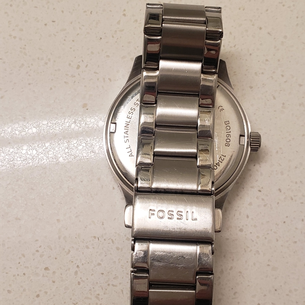Fossil Watch - Picture 3 of 5